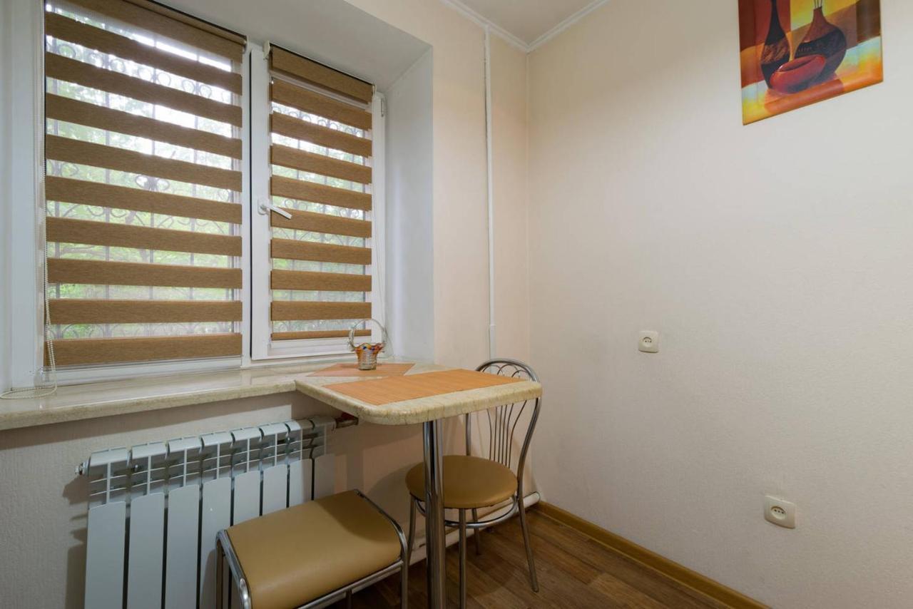 Apartment Nadezhda At Zheltoskan 77/79 阿拉木图 外观 照片
