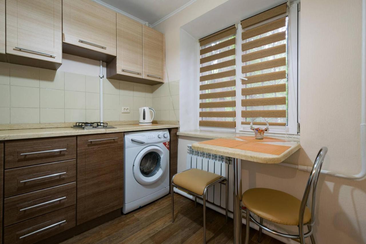 Apartment Nadezhda At Zheltoskan 77/79 阿拉木图 外观 照片