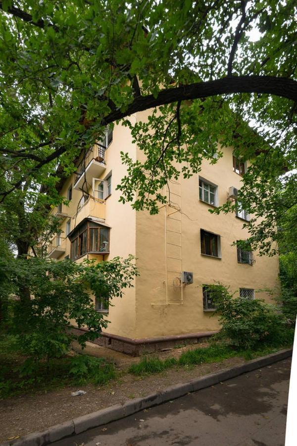 Apartment Nadezhda At Zheltoskan 77/79 阿拉木图 外观 照片
