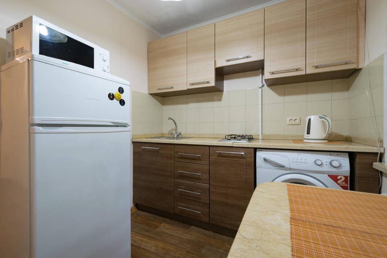 Apartment Nadezhda At Zheltoskan 77/79 阿拉木图 外观 照片